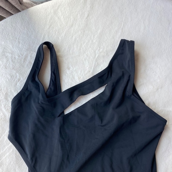 New! AllSisters Andromedae Swimsuit Black Cut-out One Piece 19740 - Picture 12 of 15